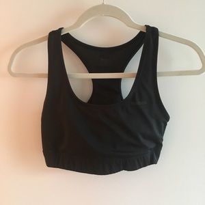 🚫SOLD Black Reebok unpadded sports bra size small